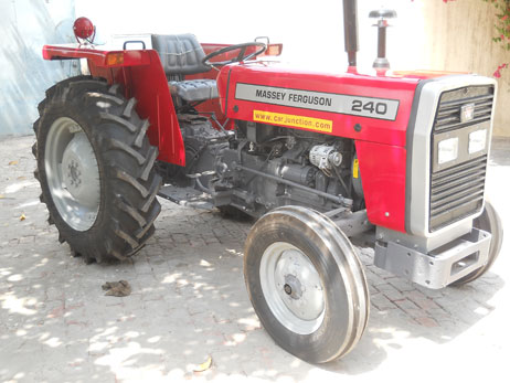 Massey Ferguson MF-240 tractor for Sale Image 8