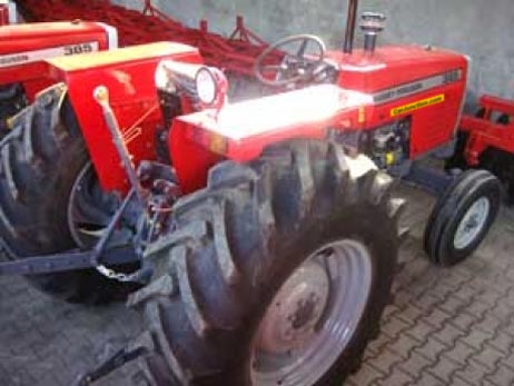 Massey Ferguson MF-385 tractor for Sale Image 2