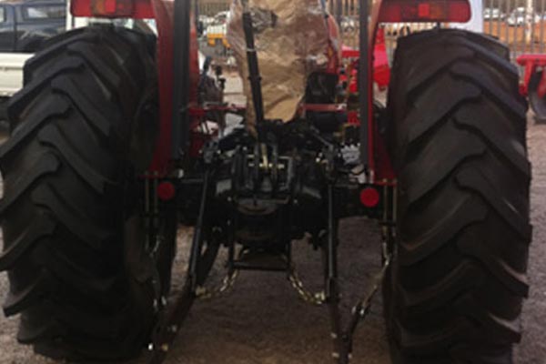 Massey Ferguson MF-385 tractor for Sale Image 5