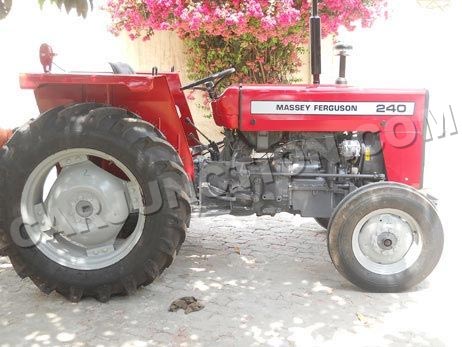 Massey Ferguson MF-240 tractor for Sale Image 4