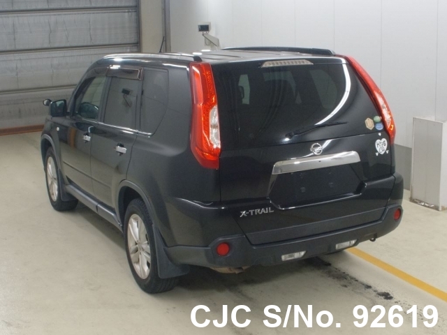 Nissan X-Trail in Black for Sale Image 1