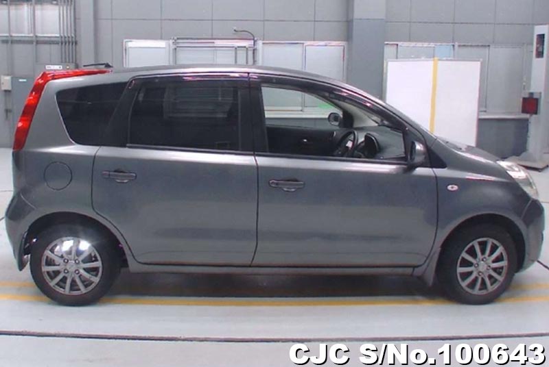 Nissan Note in Gray for Sale Image 4