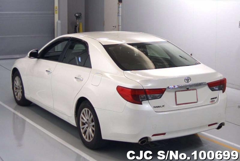 Toyota Mark X in White for Sale Image 1