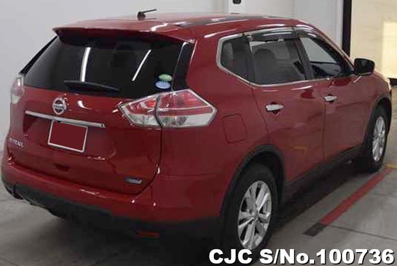 Nissan X-Trail in Red for Sale Image 2