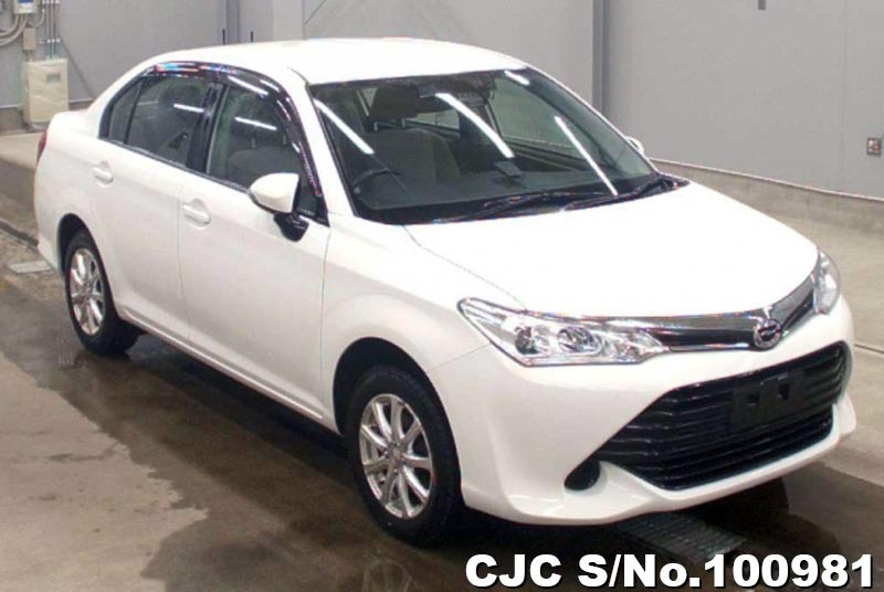 Toyota Corolla Axio in White for Sale